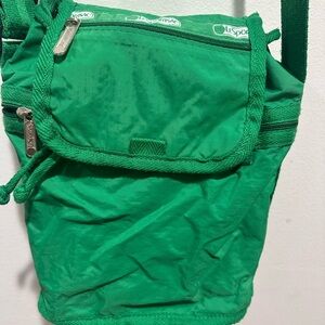 . LeSportsac Green drawstring bucket bag.GUC